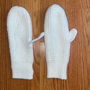 Gap Mittens